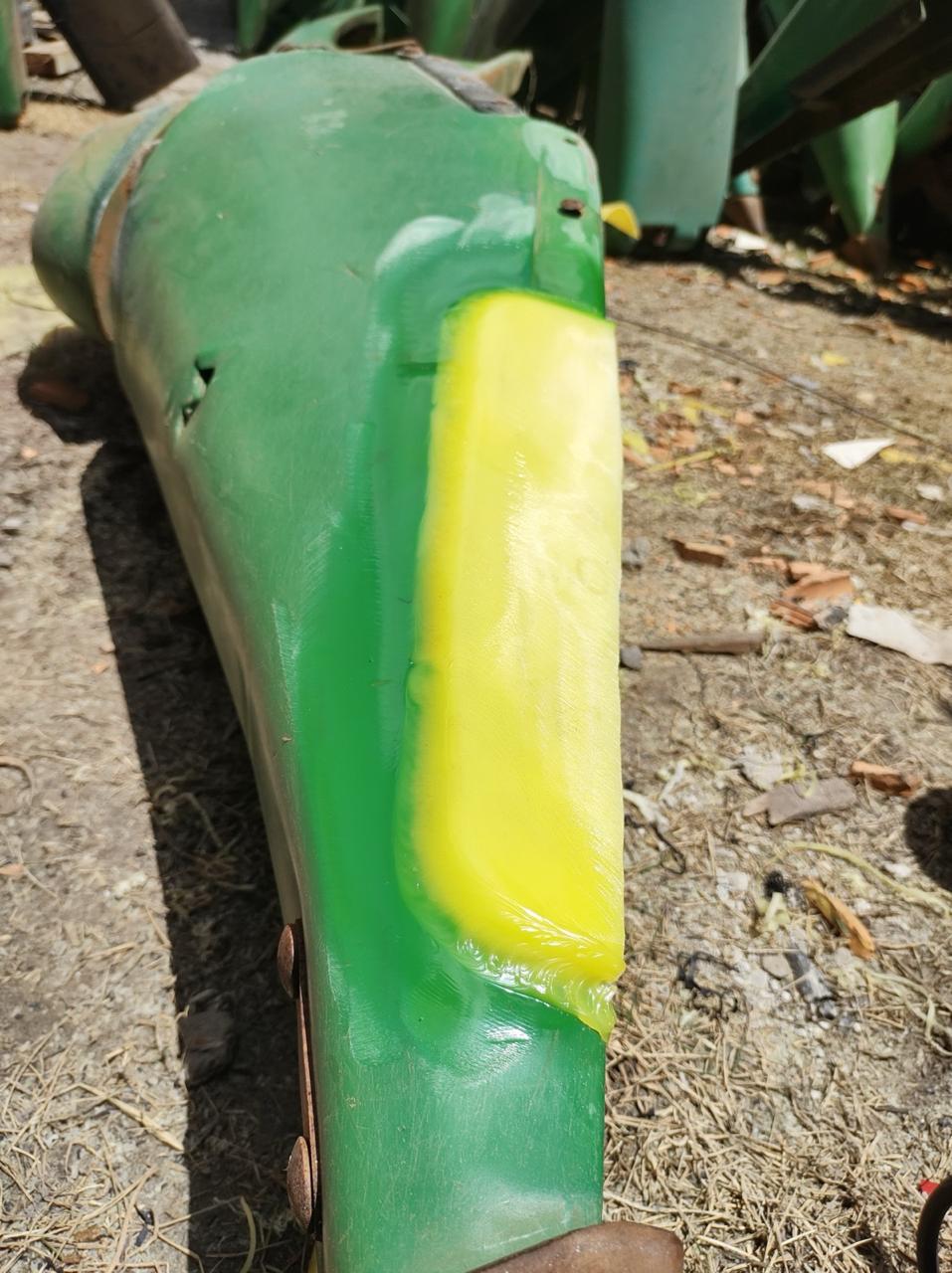 Bico de plataforma de milho após reparo